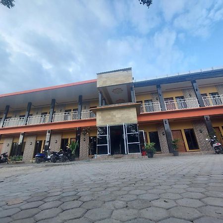 Sasando Residence Kupang Купанг Екстериор снимка
