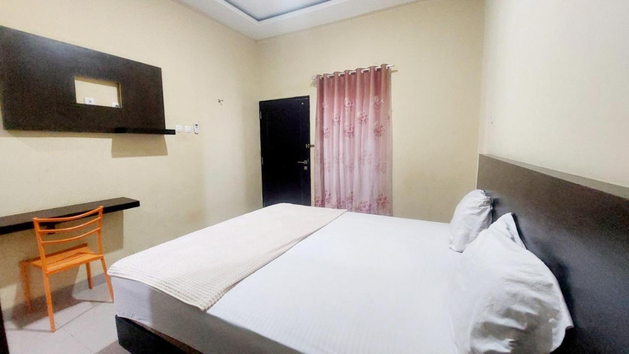 Sasando Residence Kupang Купанг Екстериор снимка