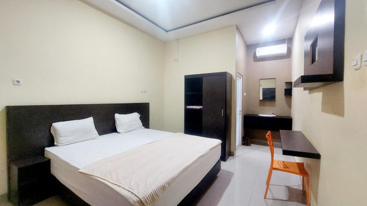 Sasando Residence Kupang Купанг Екстериор снимка