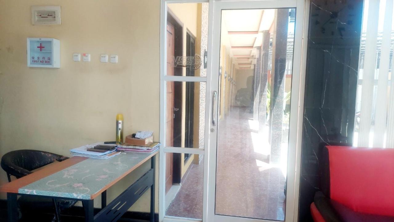 Sasando Residence Kupang Купанг Екстериор снимка