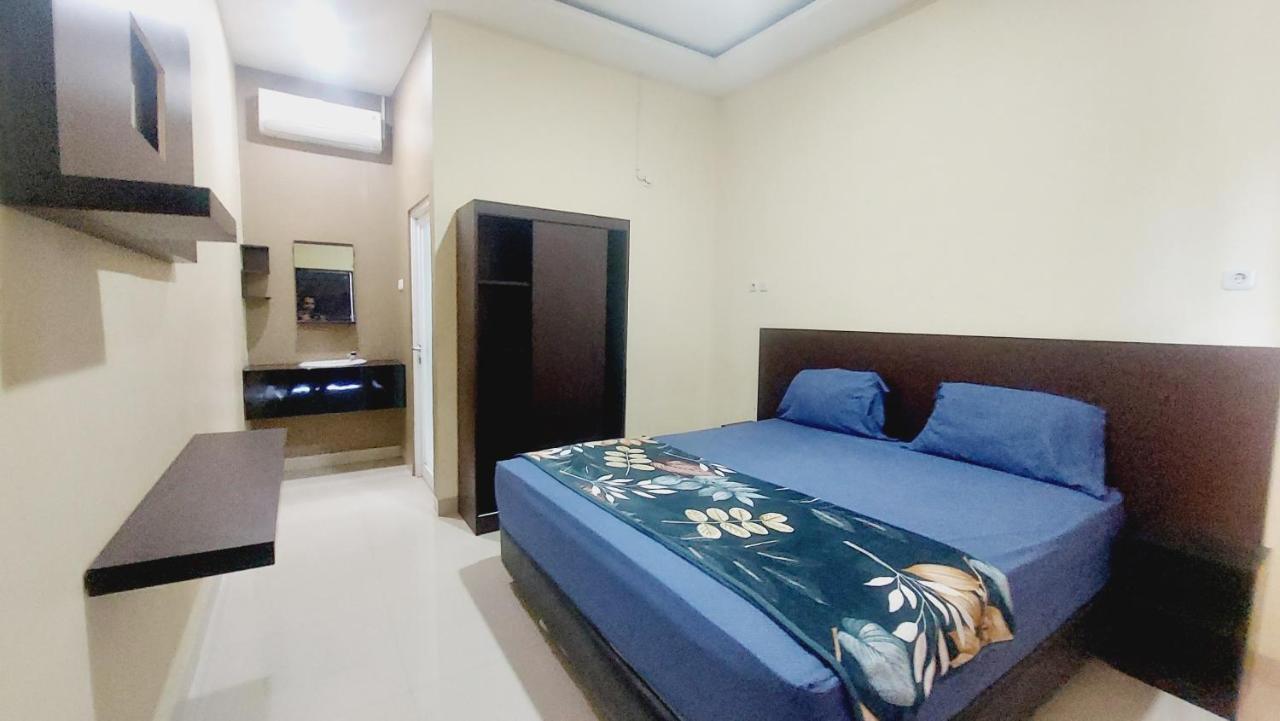 Sasando Residence Kupang Купанг Екстериор снимка