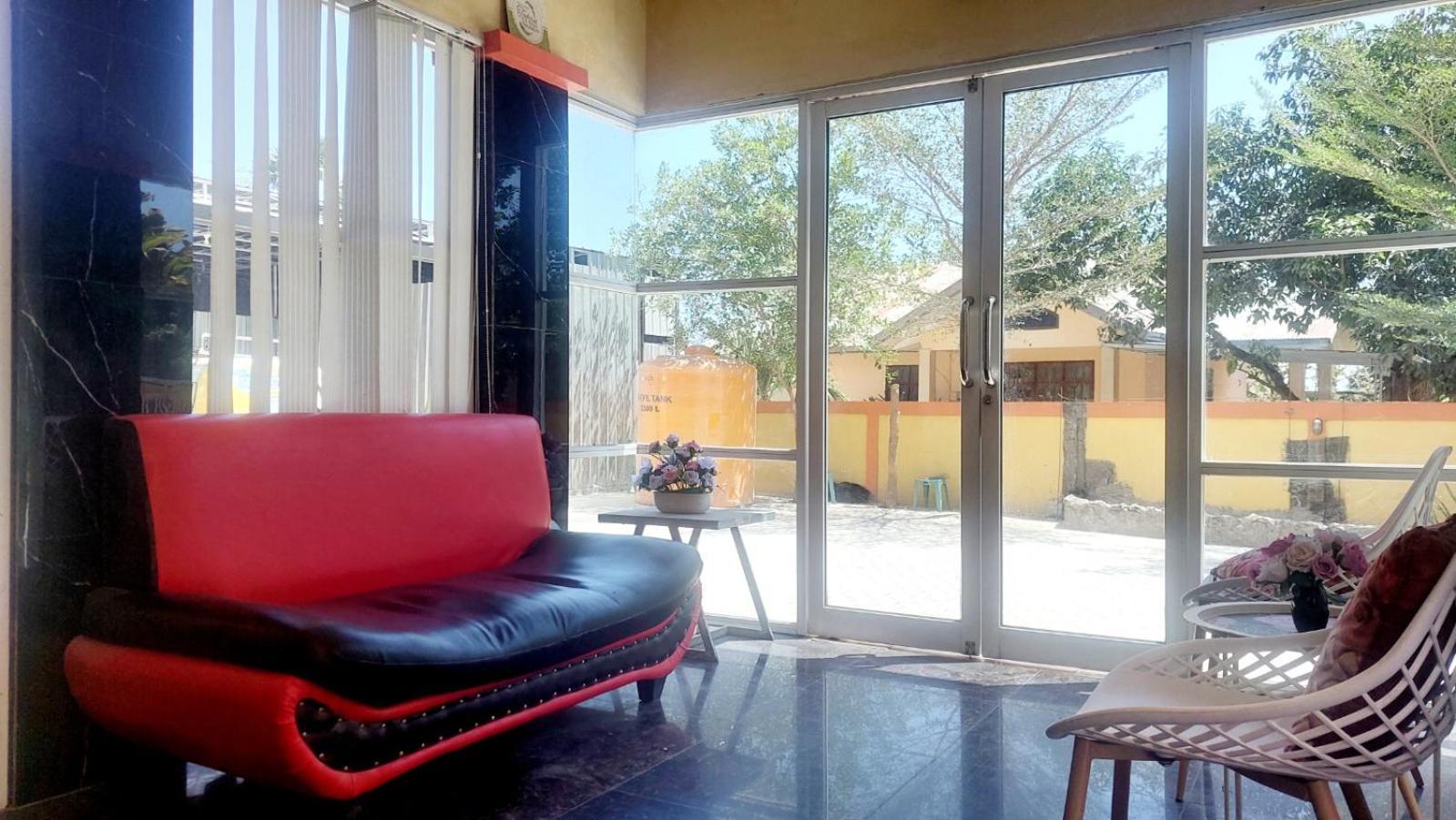 Sasando Residence Kupang Купанг Екстериор снимка