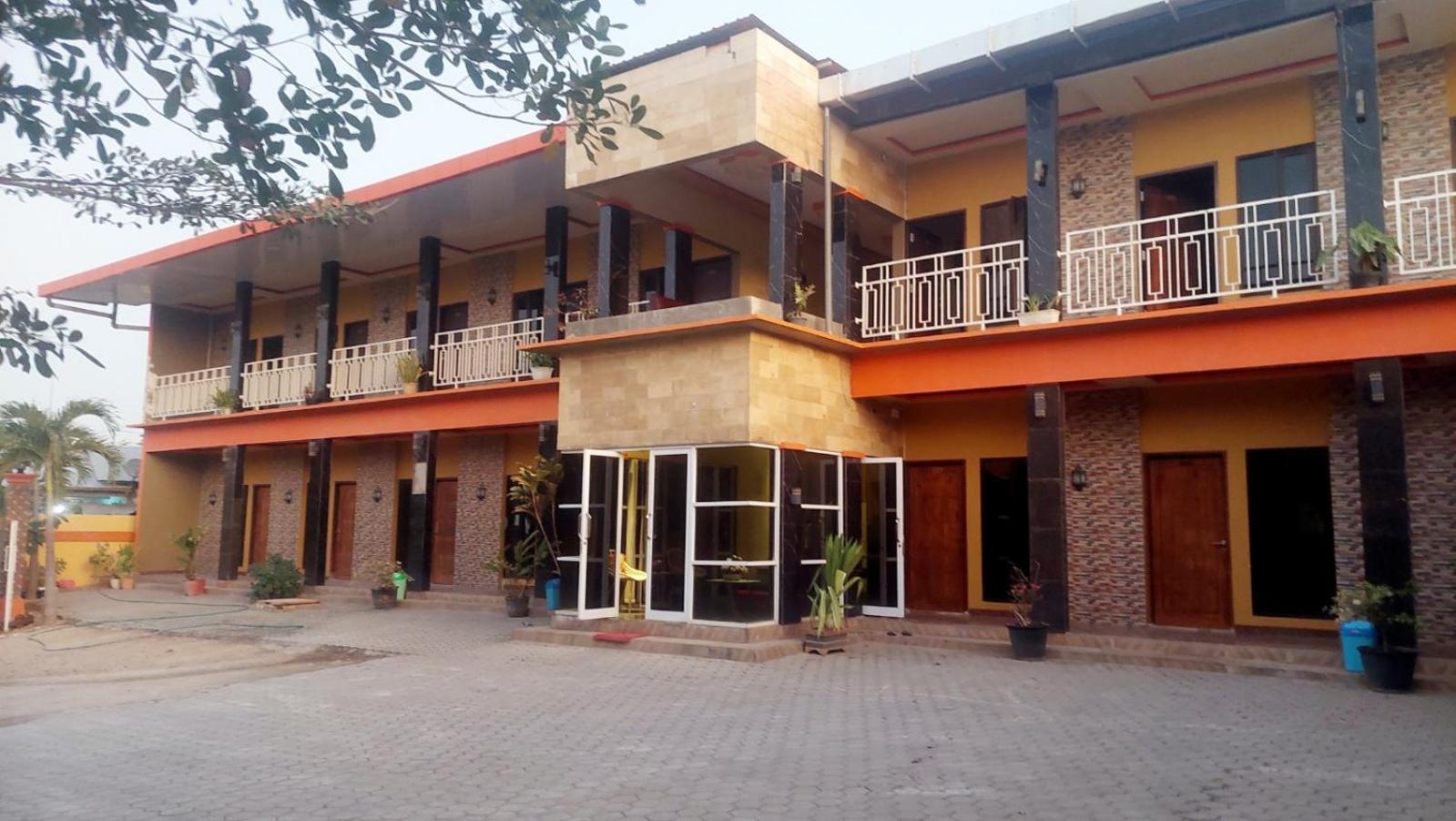 Sasando Residence Kupang Купанг Екстериор снимка